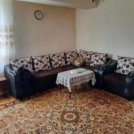 Good Luck Apartment Yerevan Ngoại thất bức ảnh